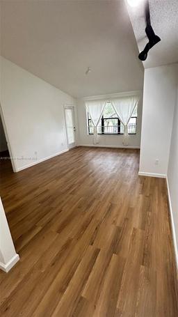 Picture of 4401 W Mcnab Rd # 31, Pompano Beach, FL 33069