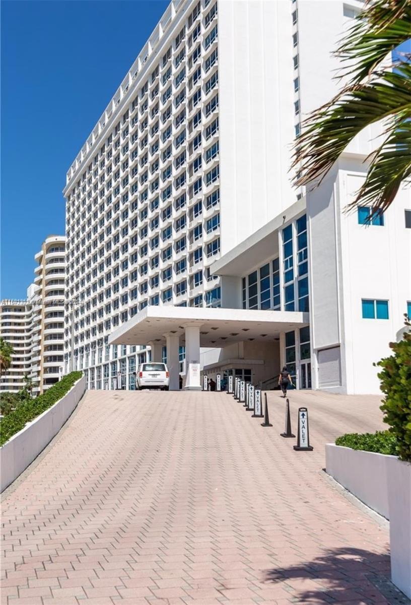 Picture of 5445 Collins Ave # 517, Miami Beach, FL 33140
