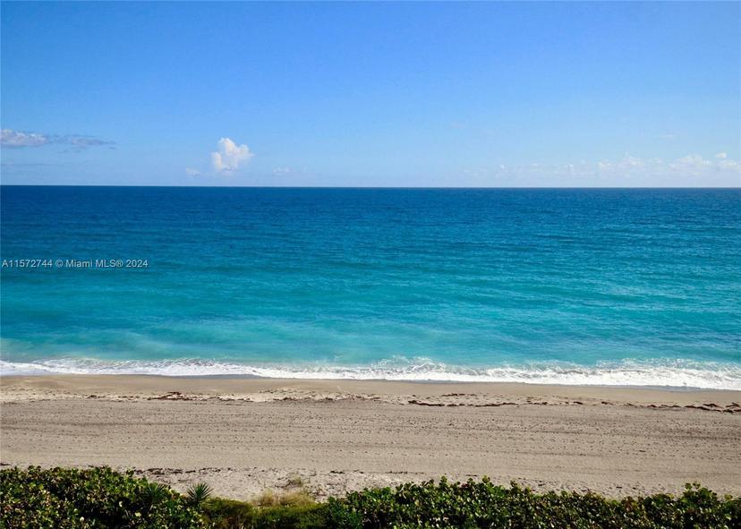 Picture of 19670 Beach Rd # A404, Tequesta FL 33469