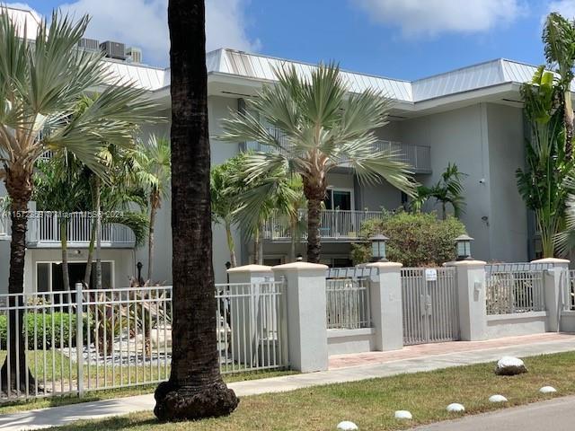 Picture of 7403 SW 82Nd St # 210N, Miami FL 33143