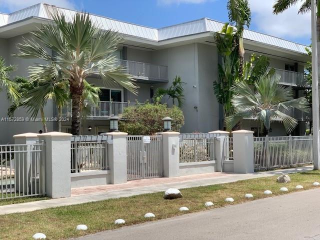 Picture of 7403 SW 82Nd St # 210N, Miami FL 33143