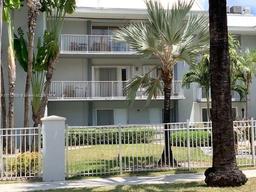Picture of 7403 SW 82Nd St # 210N, Miami, FL 33143