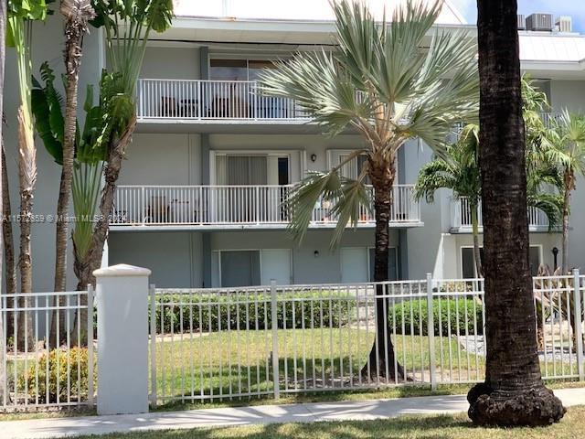 Picture of 7403 SW 82Nd St # 210N, Miami FL 33143