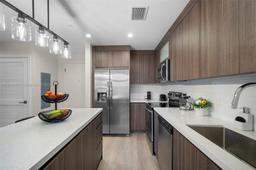 Picture of 1938 Jackson St # 306, Hollywood, FL 33020