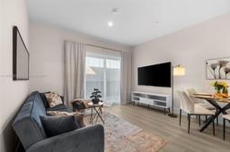 Picture of 1938 Jackson St # 306, Hollywood, FL 33020