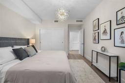 Picture of 1938 Jackson St # 306, Hollywood, FL 33020