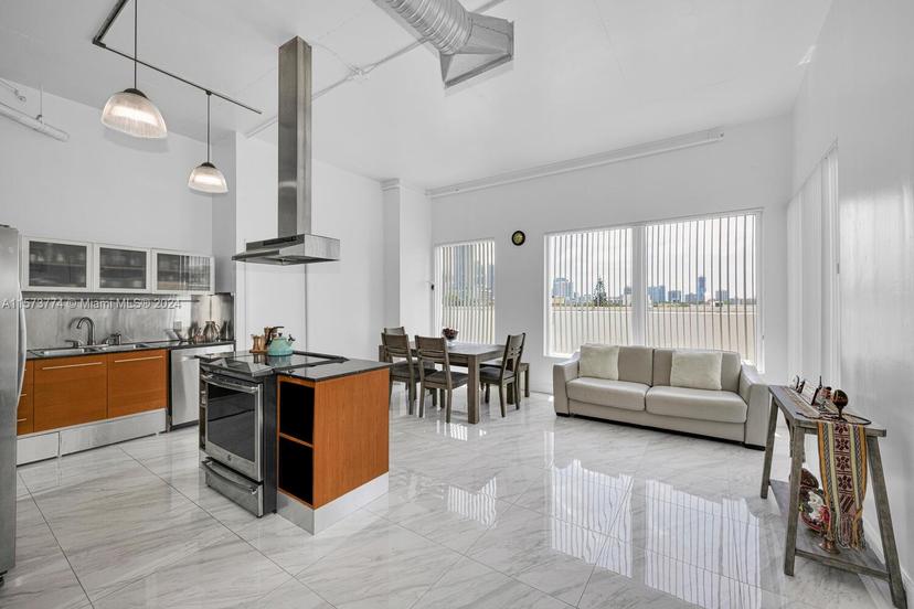 Picture of 10 SW South River Dr # 608, Miami FL 33130