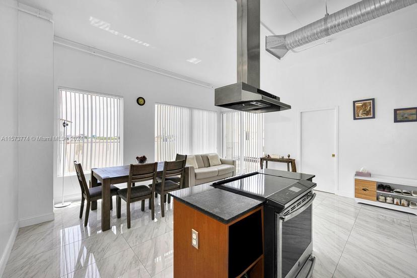 Picture of 10 SW South River Dr # 608, Miami FL 33130