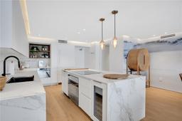 Picture of 9195 Collins Ave # 903, Surfside, FL 33154