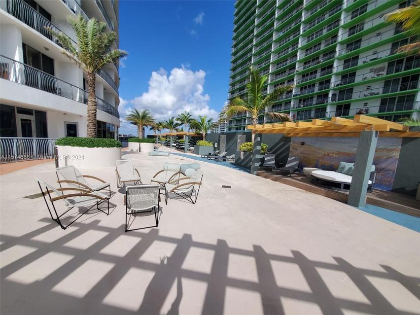 Picture of 1750 N Bayshore Dr # 3803, Miami FL 33132