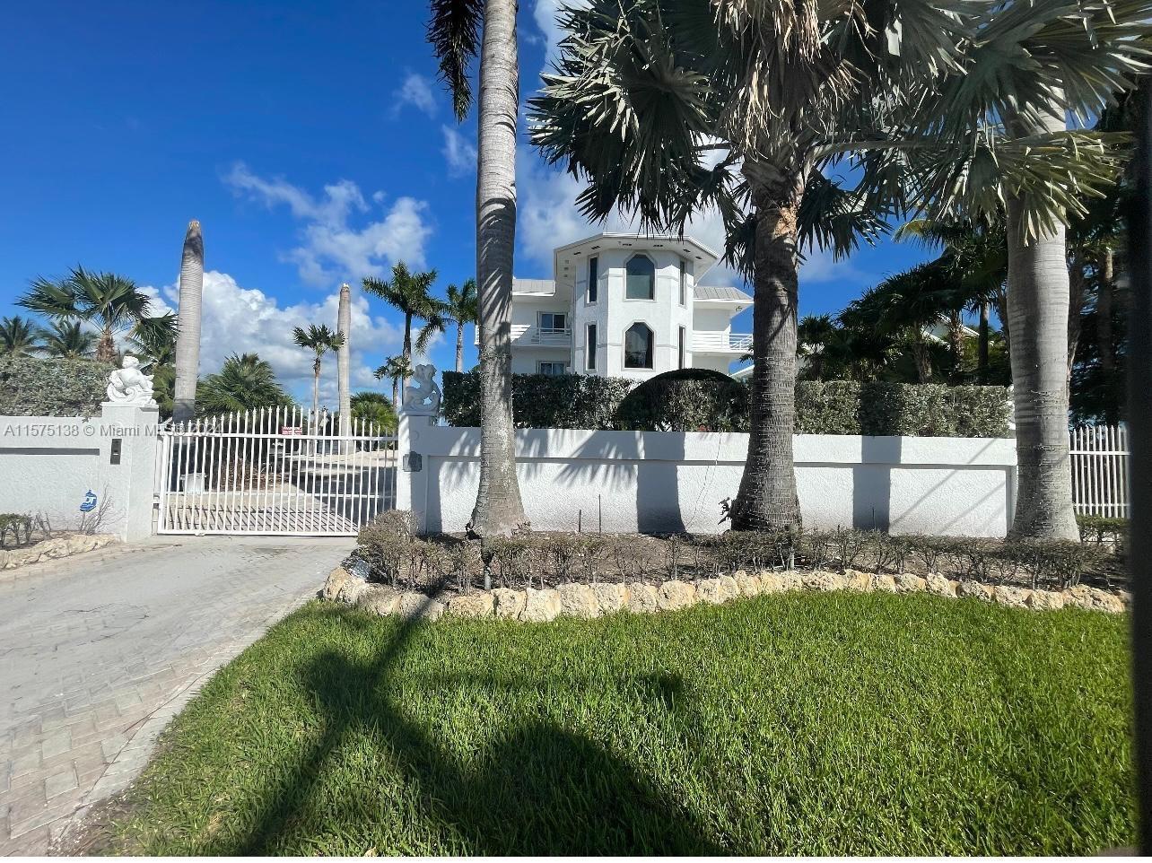 Picture of 569 Hazel St, Key Largo, FL 33037