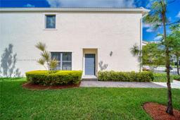 Picture of 350 NE 194Th Ter # 350, Miami, FL 33179