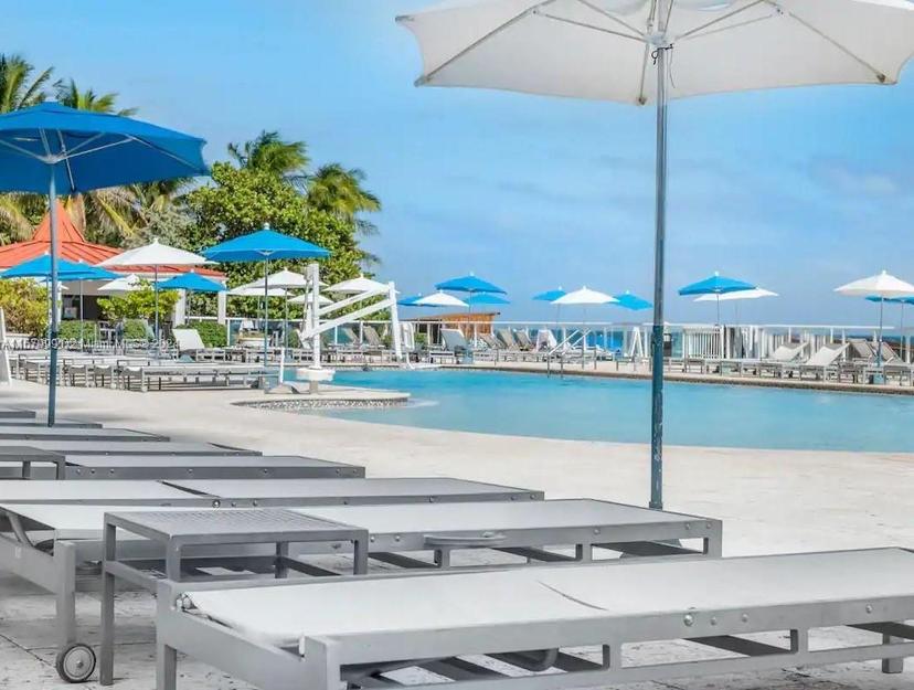 Picture of 19201 Collins Ave # 449, Sunny Isles Beach FL 33160