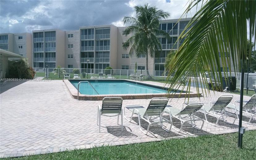 Picture of 206 SE 10Th St # 302, Dania Beach FL 33004