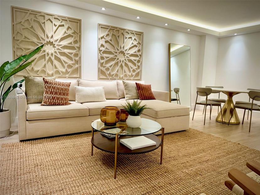 Picture of 2301 Collins Ave # 837, Miami Beach FL 33139