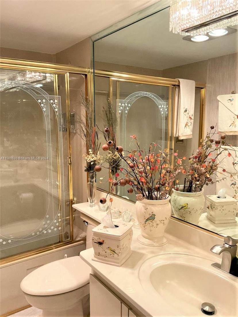 Picture of 4675 W 18Th Ct # 502, Hialeah FL 33012