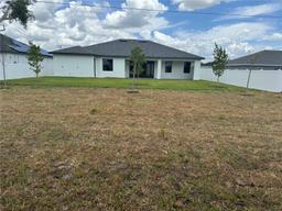 Picture of 707 NE Ne Juanita Pl, Cape Coral, FL 33909