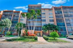 Picture of 3821 Environ Blvd # 505, Lauderhill, FL 33319