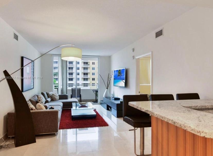 Picture of 18800 NE 29Th Ave # 520, Aventura FL 33180