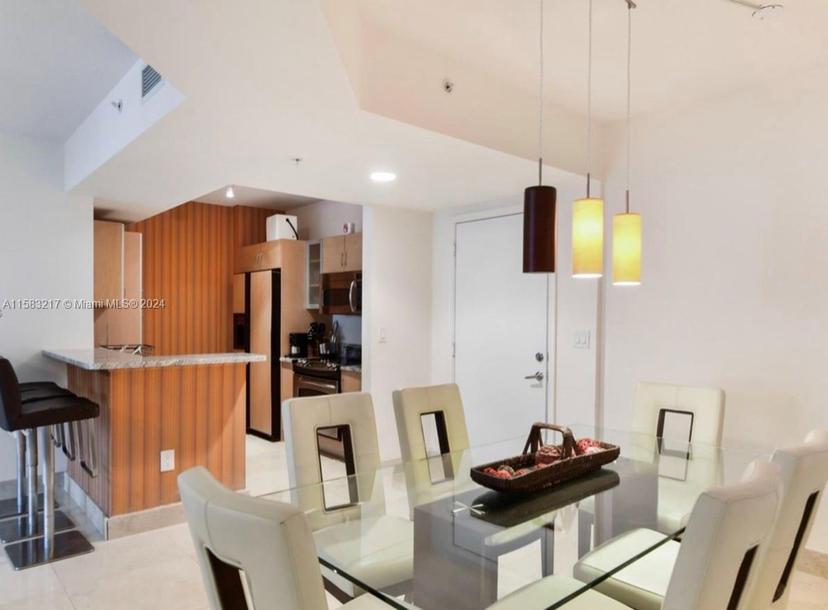 Picture of 18800 NE 29Th Ave # 520, Aventura FL 33180