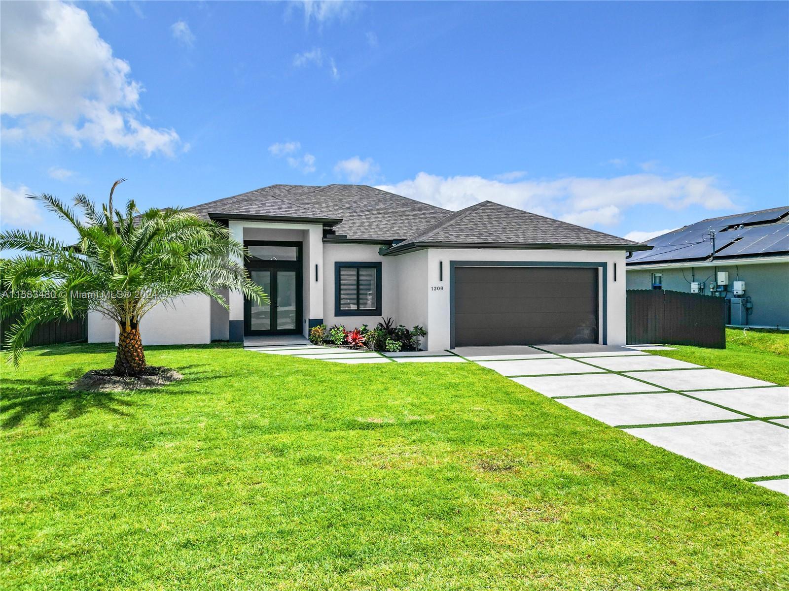 Picture of 1208 NE 9Th Ter, Cape Coral, FL 33909
