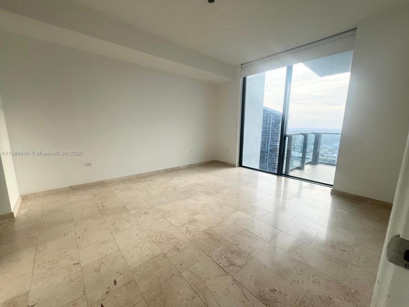 Picture of 68 SE 6Th St # 3810, Miami FL 33131
