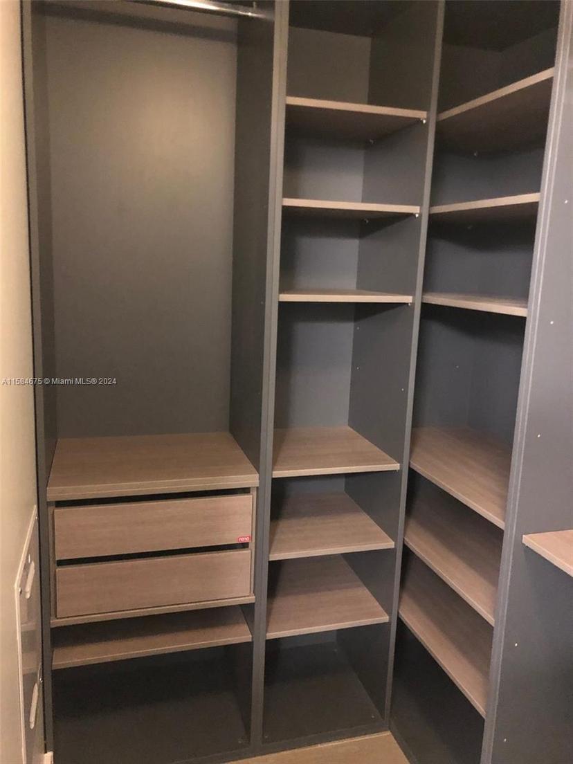 Picture of 16385 Biscayne Blvd # 519, North Miami Beach FL 33160