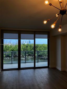 Picture of 16385 Biscayne Blvd # 519, North Miami Beach, FL 33160