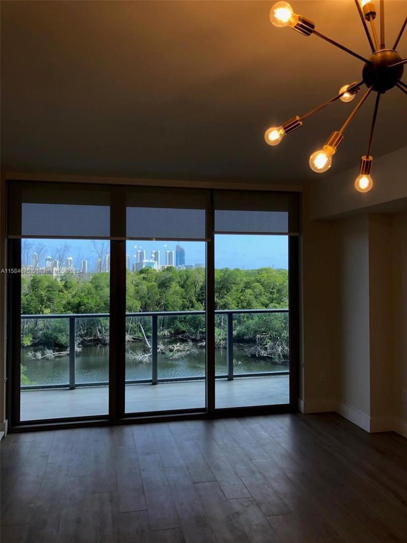 Picture of 16385 Biscayne Blvd # 519, North Miami Beach FL 33160