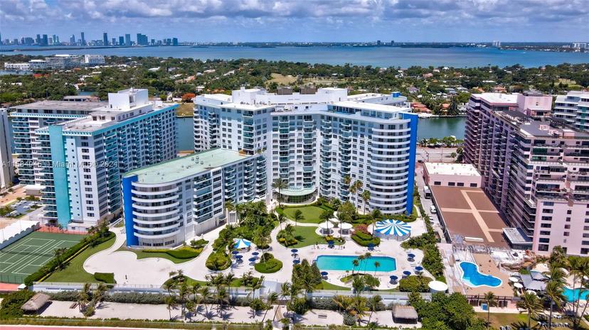 Picture of 5161 Collins Ave # 314, Miami Beach FL 33140
