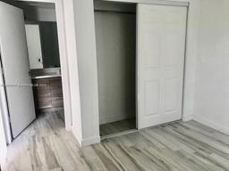 Picture of 1560 Meridian Ave # 206, Miami Beach, FL 33139
