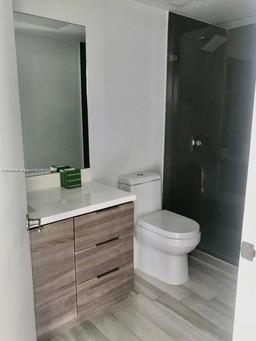 Picture of 1560 Meridian Ave # 206, Miami Beach, FL 33139