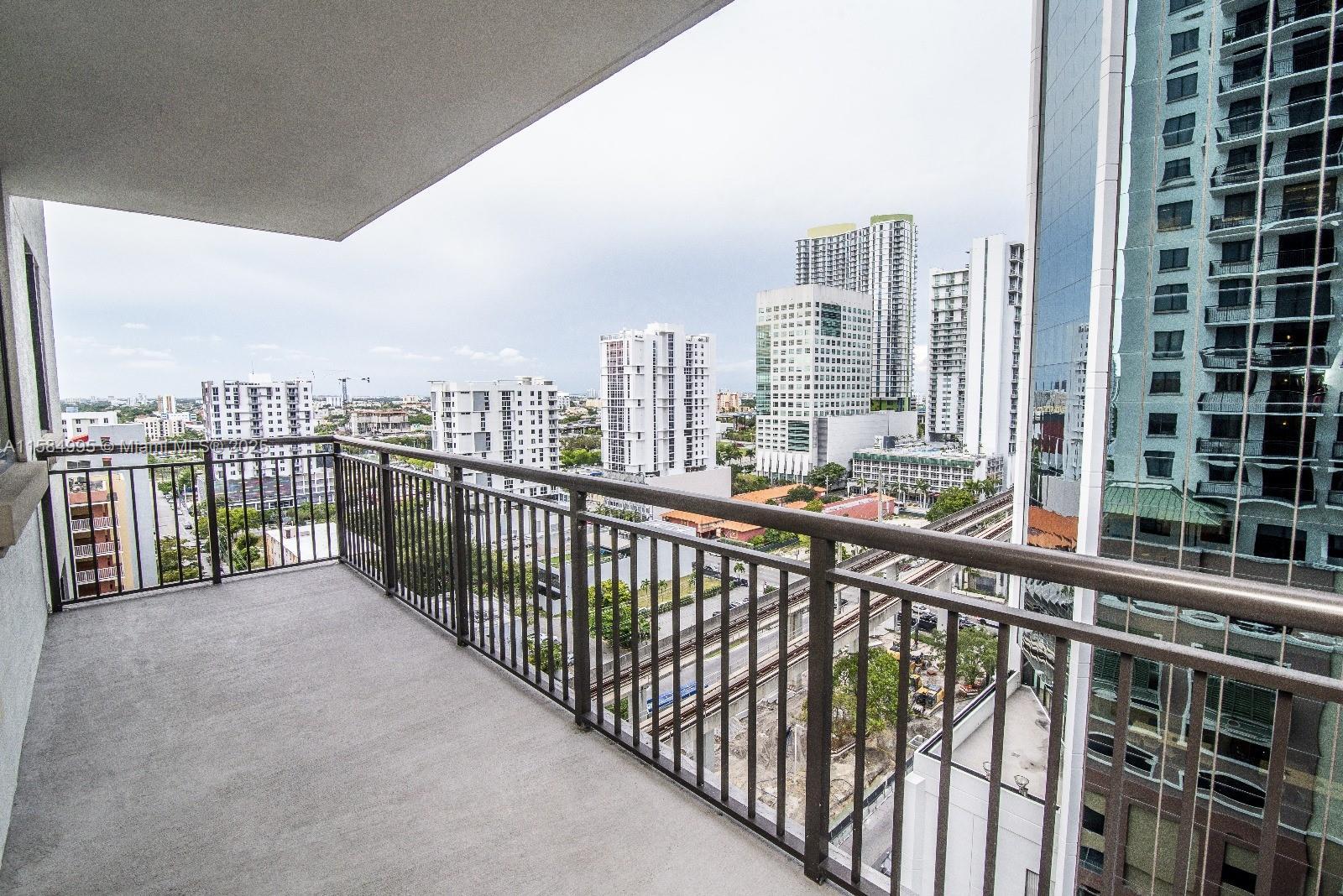 Picture of 999 SW 1St Ave # 1514, Miami, FL 33130
