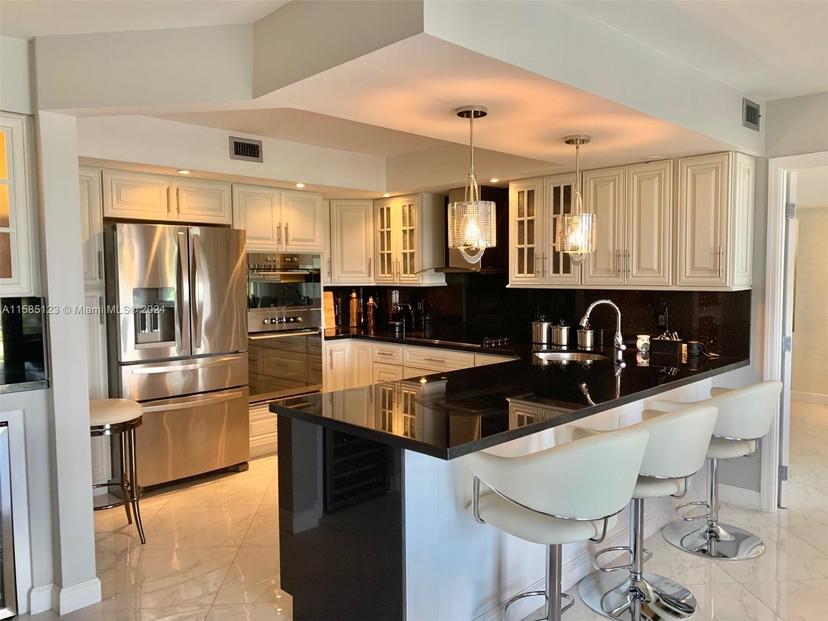Picture of 300 Diplomat Pkwy # 517, Hallandale Beach FL 33009