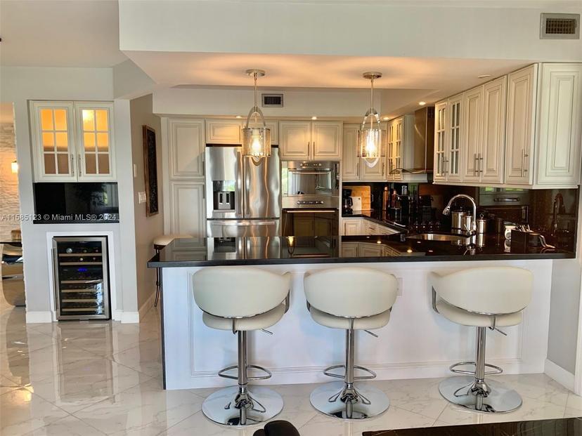 Picture of 300 Diplomat Pkwy # 517, Hallandale Beach FL 33009