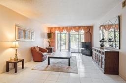 Picture of 2804 N 46Th Ave # C227, Hollywood, FL 33021