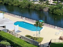 Picture of 3475 N Country Club Dr # 116, Aventura, FL 33180