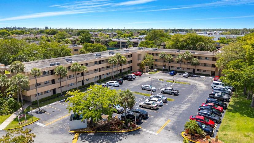 Picture of 8415 SW 107Th Ave # 335W, Miami FL 33173