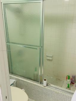 Picture of 3955 N Nob Hill Rd # 408, Sunrise, FL 33351