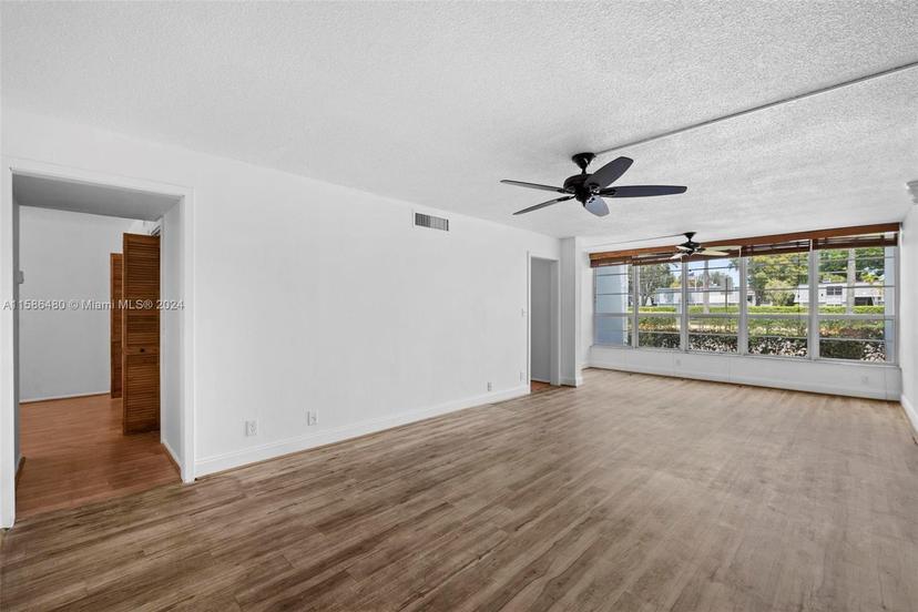 Picture of 6923 Cypress Rd # A15, Plantation FL 33317