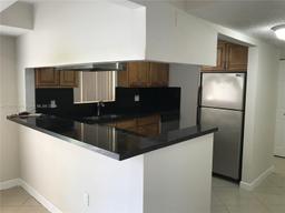 Picture of 9367 Fontainebleau Blvd # G122, Miami, FL 33172