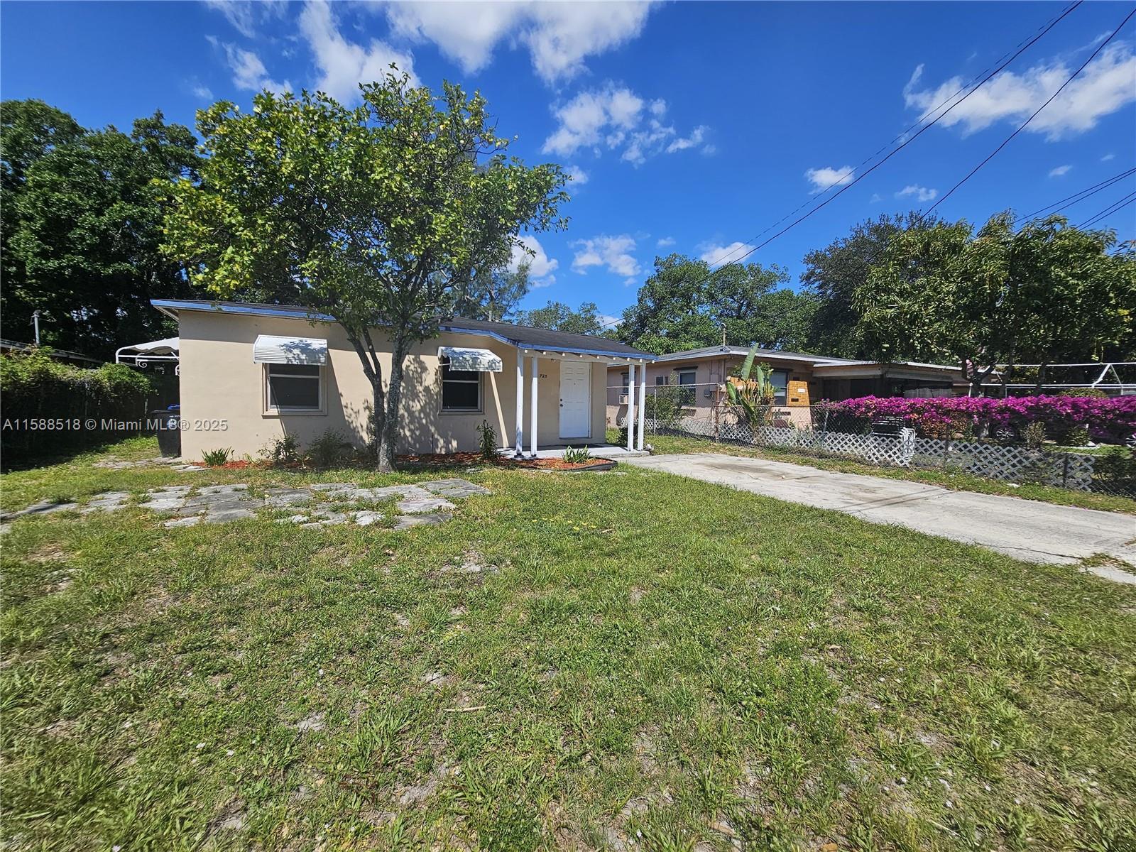 Picture of 723 NW 15Th Way, Fort Lauderdale, FL 33311