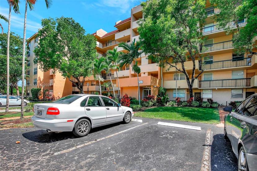 Picture of 3841 Environ Blvd # 332, Lauderhill FL 33319