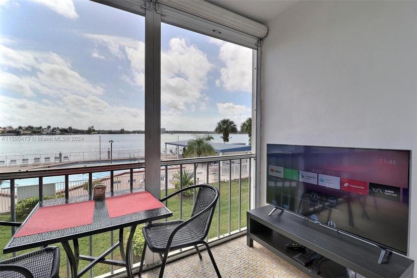 Picture of 3010 Marcos Dr # R209, Aventura FL 33160