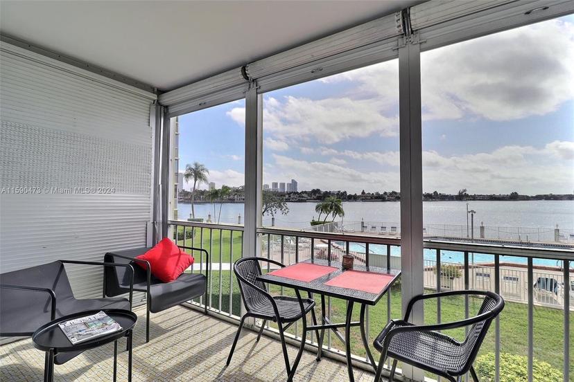 Picture of 3010 Marcos Dr # R209, Aventura FL 33160