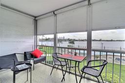 Picture of 3010 Marcos Dr # R209, Aventura, FL 33160