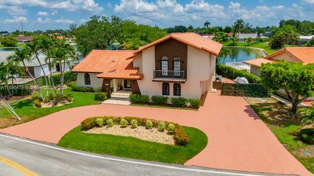 Picture of 19440 Royal Birkdale Dr, Hialeah FL 33015