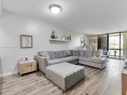 Picture of 8411 Forest Hills Dr # 307, Coral Springs, FL 33065