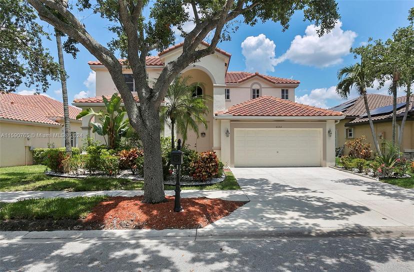 Picture of 4032 Pinewood Ln, Weston FL 33331