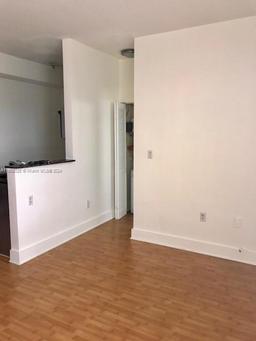 Picture of 1000 Meridian Ave # 2, Miami Beach, FL 33139